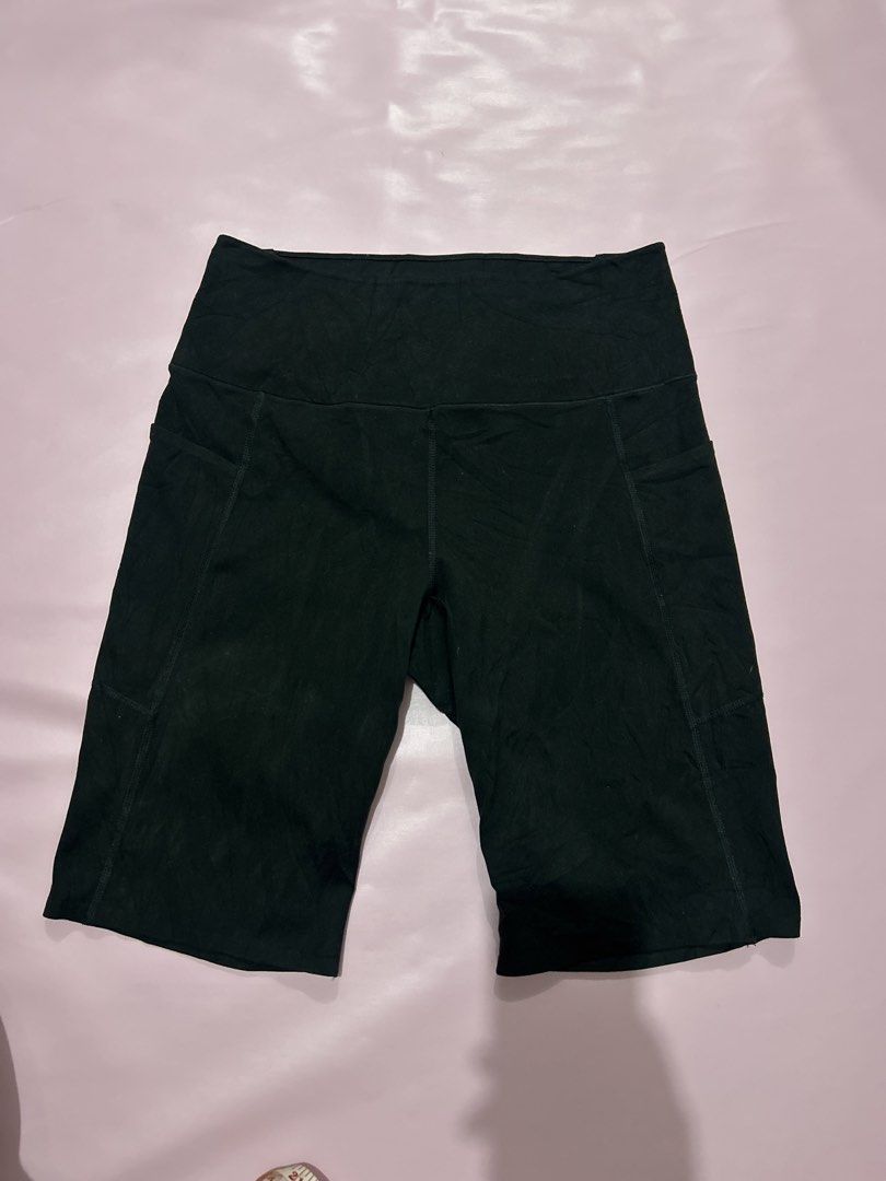 Uniqlo Cycling Short (Category: Activewear) located in Manila. Submitted by chen_clybelles (Listing ID 1468425119, Image 1). Description: .