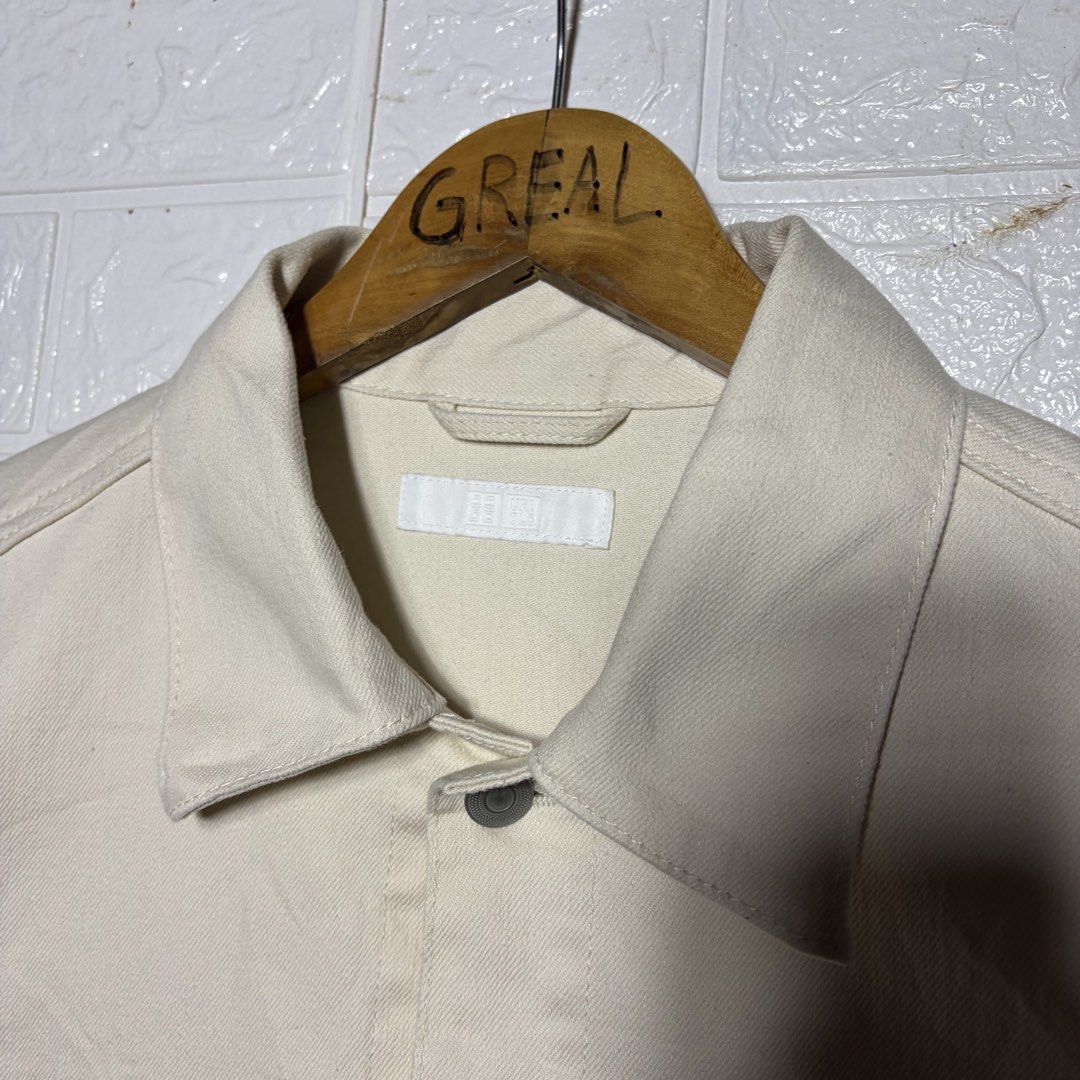 Uniqlo Denim Jacket Cream (Category: Coats, Jackets and Outerwear) located in Palompon. Submitted by paulrojas13 (Listing ID 1468298676, Image 2). Description: Size: Large (on tag) Dimensions: 22 x 25 Condition: As New Color Rate: 9.9/10 Issue: None.