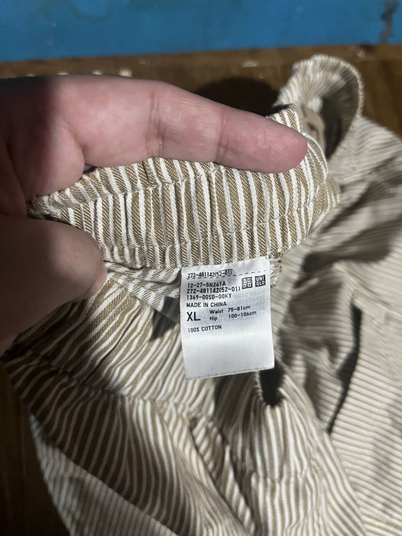 Uniqlo Easy Shorts XL (Category: Shorts) located in Quezon City. Submitted by azarels (Listing ID 1468368568, Image 2). Description: Bought in Uniqlo Rarely Used Color: Beige Stripes Size: XL + local sf 📍Project 8, QC.