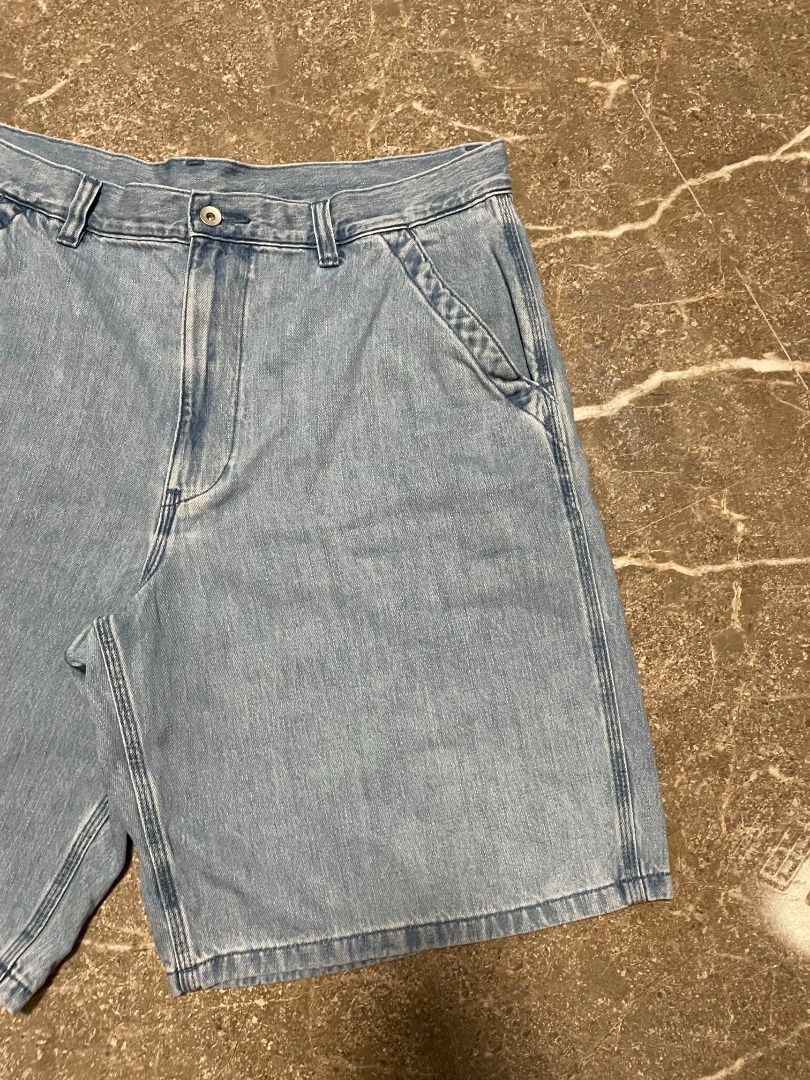 Uniqlo Jorts (Category: Shorts) located in Lucena. Submitted by 0174.archive (Listing ID 1468424877, Image 2). Description: very good used condition no flaws size xl on tag Actual Measurements (inches) Waist: 19 / 38 around Length: 23 Leg opening:13 Message before buying. Items are pre-loved / second hand used. Manage your expectations. Buy with confidence. No return no exchange. Additional Shipping Fee Ship via JRS / JNT MOP GCASH / BPI .