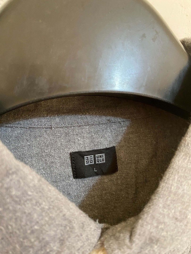 UNIQLO LINEN BUTTON DOWN DARK GRAY (Category: Formal Shirts) located in Quezon City. Submitted by thriftwithtian.ph (Listing ID 1468378028, Image 3). Description: UNIQLO LINEN DARK GRAY BUTTON DOWN SIZE: LARGE 21x29 AS NEW CONDITION NO ISSUE.
