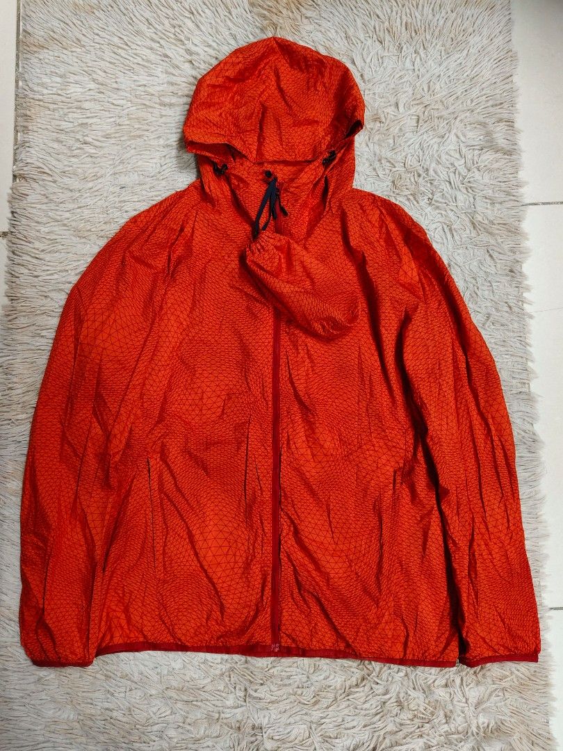 Uniqlo Pocketable UV Parka (Category: Coats, Jackets and Outerwear) located in Angeles City. Submitted by miss_independent01 (Listing ID 1468306416, Image 2). Description: Uniqlo Pocketable UV Parka Width: 22 (XL on tag) Length: 28.5 Sleeve: 25 Shoulder: 18 MOP: Gcash ✅ Mine Now, Pay Now ✅ First to Pay, Gets the Item 📍 PAMPANGA Courier: JnT 🚚🚚 PM 💌.