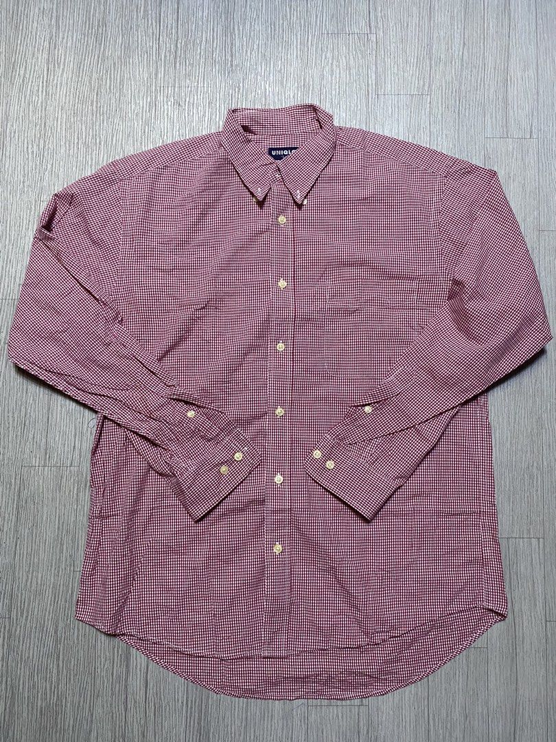 Uniqlo Red Gingham Long Sleeve (Category: Formal Shirts) located in Pasig City. Submitted by terrencec34805 (Listing ID 1468474606, Image 1). Description: Uniqlo red gingnam polo longsleeve Excellent condition Size:Large Width:23 Length:31.