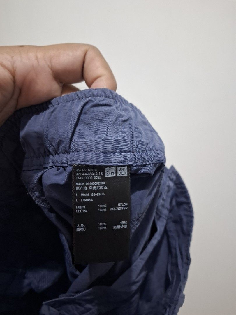 Uniqlo short medium (Category: Shorts) located in Tarlac. Submitted by christopher.24 (Listing ID 1468313347, Image 3). Description: excellent condition legit.