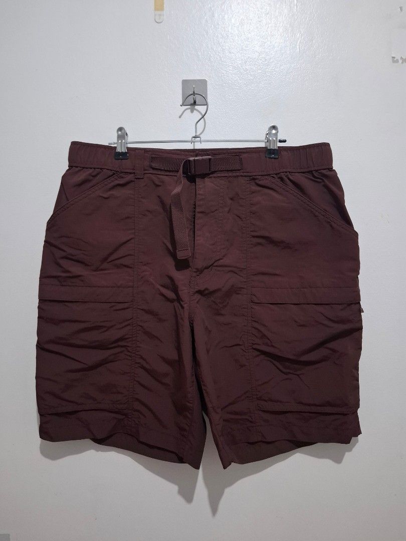 Uniqlo short medium (Category: Shorts) located in Tarlac. Submitted by christopher.24 (Listing ID 1468313434, Image 1). Description: excellent condition legit.