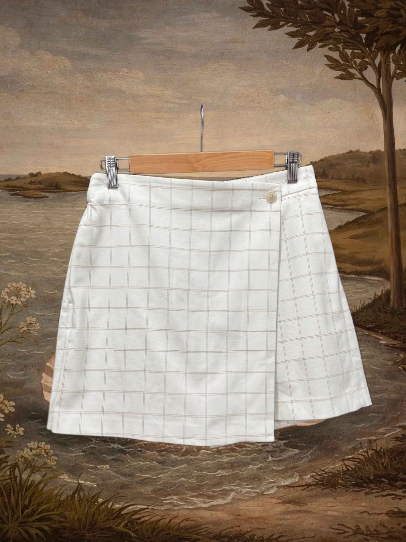Uniqlo smart skort (windowpane) (Category: Activewear) located in Dasmarinas. Submitted by thrifteefinds (Listing ID 1468350299, Image 1). Description: Uniqlo smart skort (windowpane) Size: S 26-28WL 16L Excellent condition M/Mine: 450 DM: Name | Contact | Address & Brgy Please comment MINE only if you’re 100% sure and ready to pay. No return or exchange .