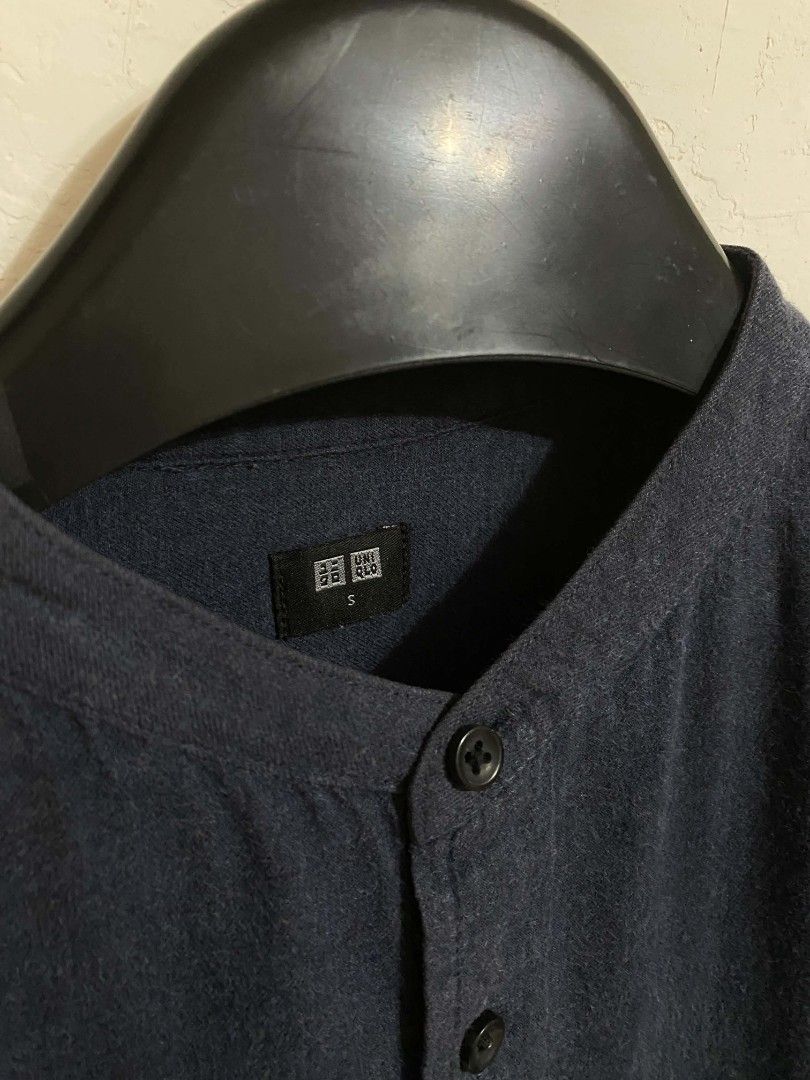 UNIQLO STAND COLLAR LINEN BUTTON DOWN NAVY BLUE (Category: Formal Shirts) located in Quezon City. Submitted by thriftwithtian.ph (Listing ID 1468376397, Image 2). Description: UNIQLO LINEN STAND COLLAR BUTTON DOWN NAVY BLUE SIZE: SMALL 19X26 AS NEW CONDITION NO ISSUE.