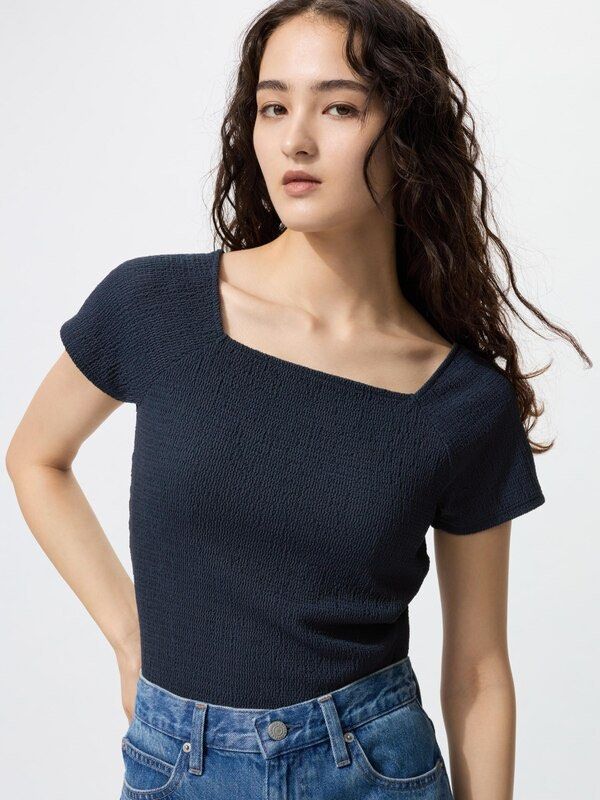 UNIQLO Textured Square neck Shirt (Category: Shirts) located in Makati City. Submitted by _allthingsuniqlogumuji (Listing ID 1468382595, Image 1). Description: ✦ AUTHENTIC | PRISTINE CONDITION ◇ TAG SIZE: xl ◇ COLOR: navy ◇ ACTUAL MEASUREMENTS: 𓂃 Please check measurements before purchasing. ✦ FIRST TO PAY = PRIORITY ◇ MOP: GCASH / BPI ◇ CROSS-LISTED ✦ PICK-UP Lalamove / Grab 𓂃 Advance scheduling required ✦ DELIVERY J&T / LBC ✦ SHIPPING ◇ Metro 