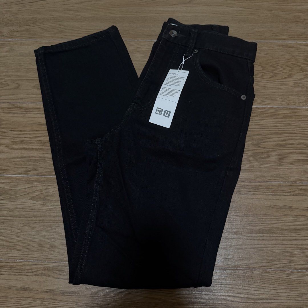 Uniqlo U Black Denim Jeans (Category: Jeans) located in Makati City. Submitted by heyitsg_ (Listing ID 1468306624, Image 1). Description: - Brand: Uniqlo U - Condition: Brand new with tags (BNWT) - Size: 23 (Waist: 58.5cm) - Material: 100% cotton body, polyester-cotton pocket lining - Fit: Straight leg - Slightly nego - Rfs : wrong size.