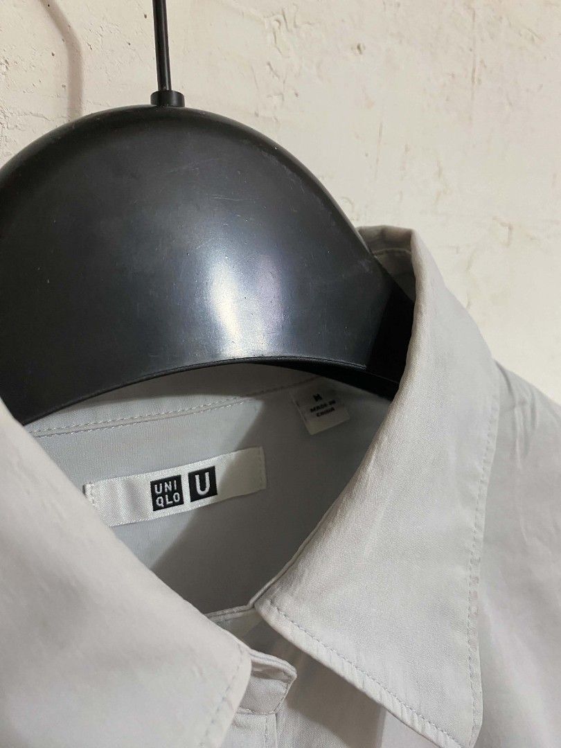 UNIQLO U GRAY BUTTON DOWN (Category: Formal Shirts) located in Quezon City. Submitted by thriftwithtian.ph (Listing ID 1468375974, Image 3). Description: UNIQLO U BUTTON DOWN GRAY LONG SLEEVE SIZE: MEDIUM 20x29 AS NEW CONDITION NO ISSUE.