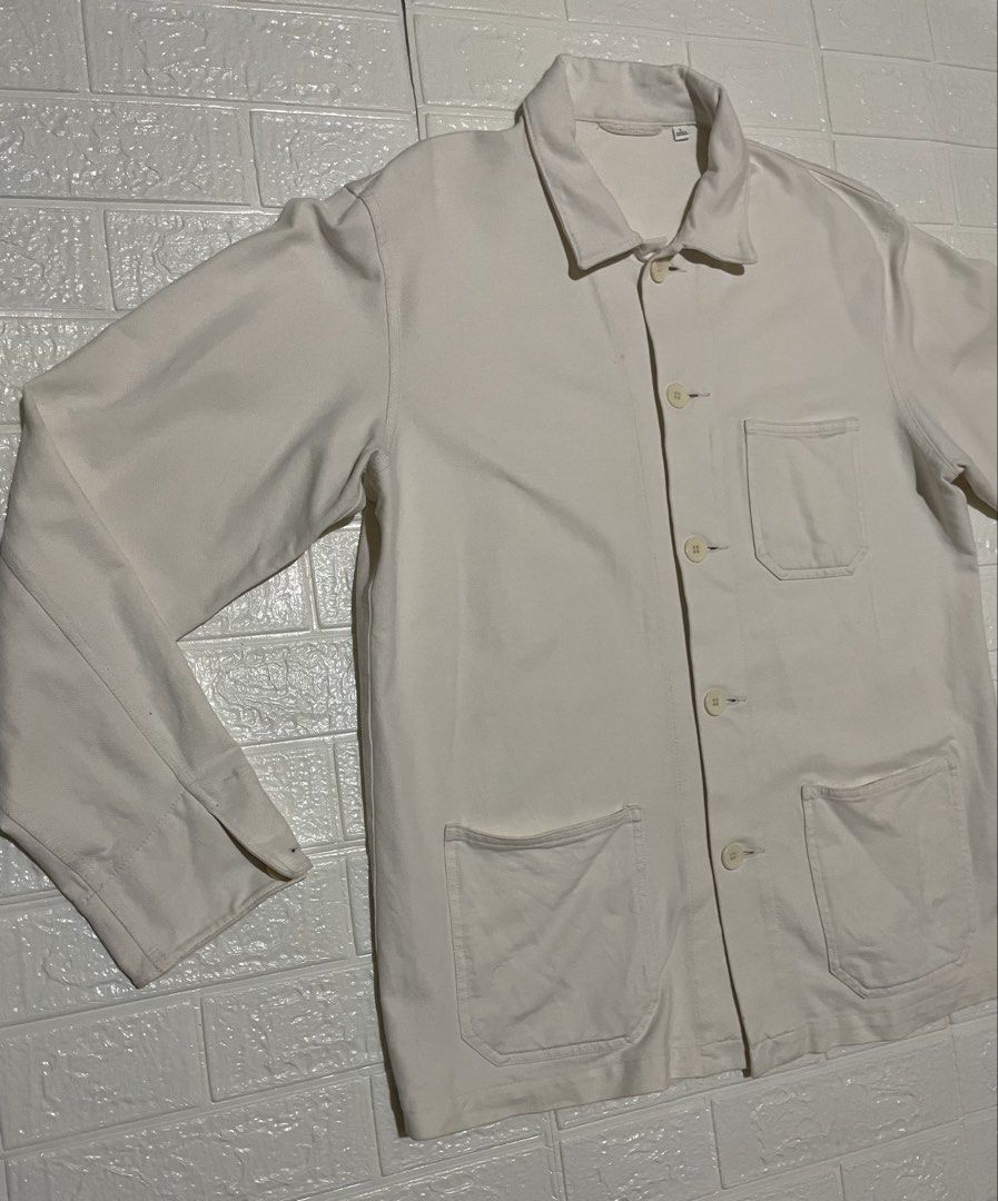 Uniqlo Washed Jersey Work Jacket Off White (Men's Large) (Category: Coats, Jackets and Outerwear) located in Marilao. Submitted by clear_out_closet (Listing ID 1468352322, Image 2). Description: Item Details: 👇 • Brand: Uniqlo • Style: Washed Jersey Work Jacket (Style Code: 425079 / Spring 2020 Collection) • Color: Off-White / Natural Cream • Official SRP: ~₱1,990 – ₱2,490 • Material: 96% Cotton, 4% Spandex (heavyweight stretch jersey/twill knit