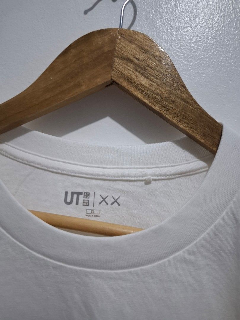 Uniqlo x kaws XL (Category: Tshirts & Polo Shirts ) located in Tarlac. Submitted by christopher.24 (Listing ID 1468315349, Image 3). Description: excellent condition legit.