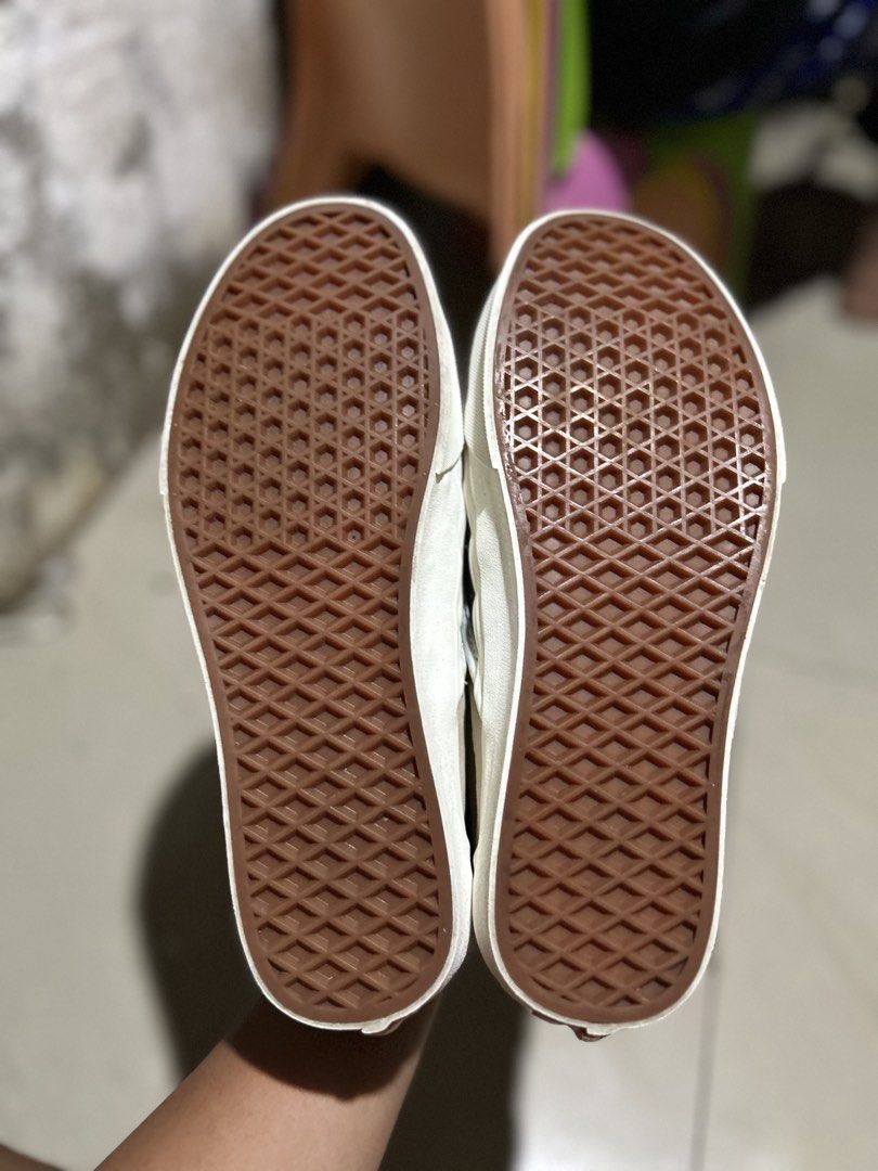 Vans (Category: Sneakers) located in Cebu City. Submitted by cyrilk1cks (Listing ID 1468323416, Image 3). Description: .