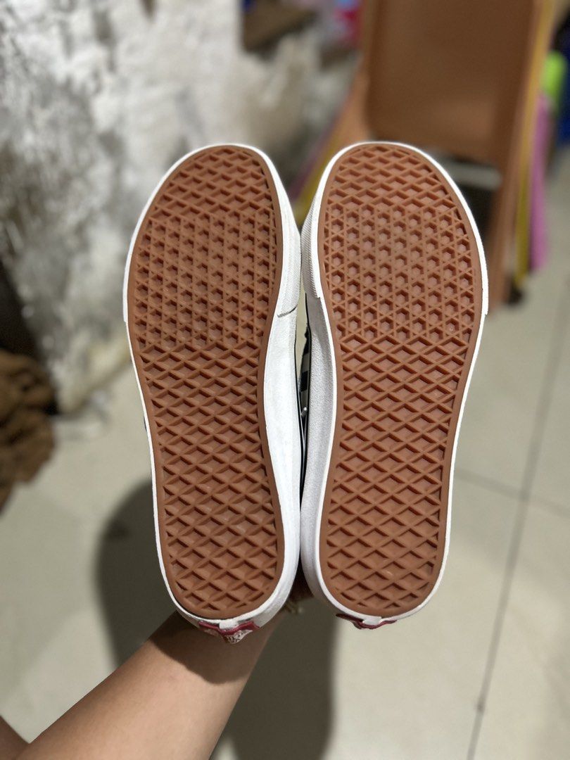Vans (Category: Sneakers) located in Cebu City. Submitted by cyrilk1cks (Listing ID 1468324899, Image 3). Description: .