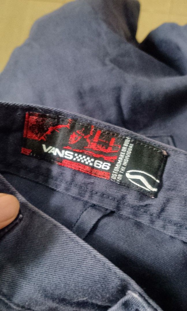 Vans 66 pants (Category: Jeans) located in Oas. Submitted by yortzzz (Listing ID 1468284046, Image 3). Description: no issue, di ko sure kung vtg na.