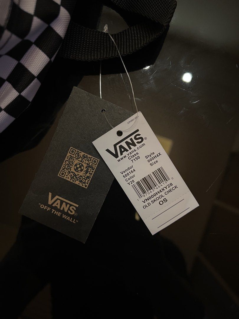 Vans Old Skool Check Backpack Black White (Category: Backpacks) located in Mandaluyong City. Submitted by maropa (Listing ID 1468370696, Image 3). Description: - Authentic Vans Old Skool Check backpack in classic black and white checkerboard - Brand new with original store tags still attached - Front zip pocket for quick access to essentials - Comfortable adjustable padded shoulder straps featuring the Vans logo tag - Standard size, perfect for d