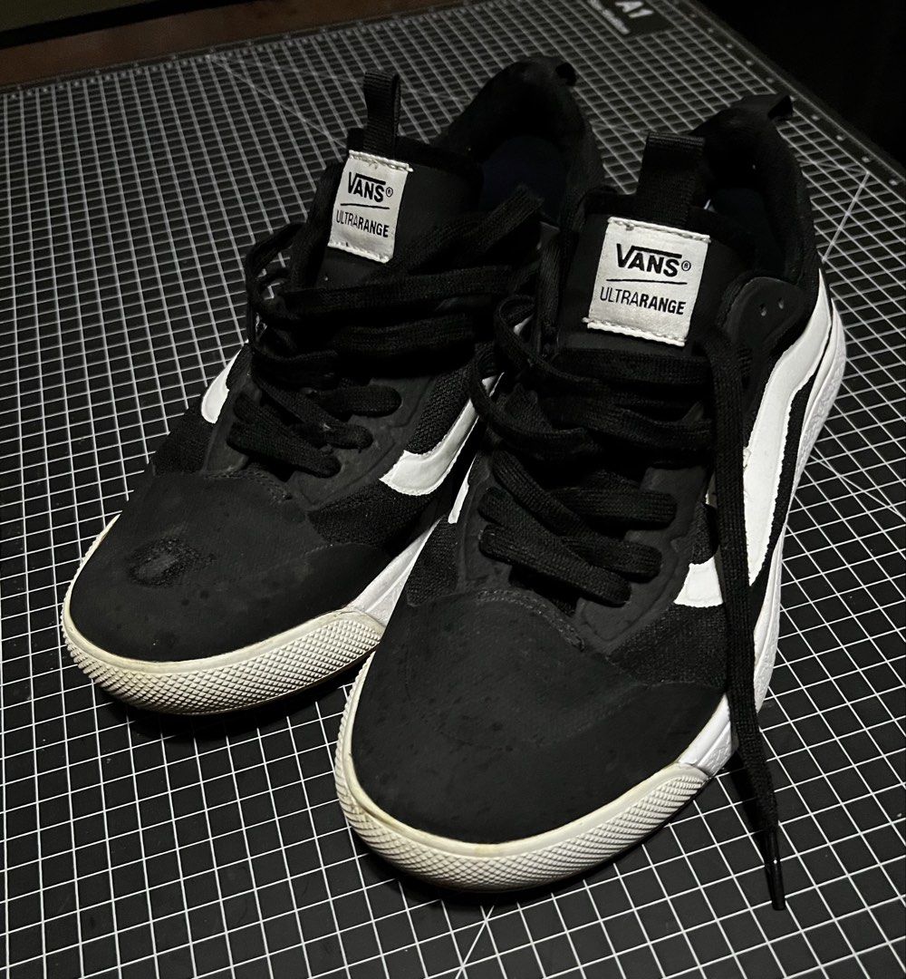 Vans Ultrarange EXO (Category: Sneakers) located in Meycauayan. Submitted by trinidad_trading (Listing ID 1468393015, Image 1). Description: Vans Ultrarange EXO Size 10 Condition 8/10 Issue Scratch in Toe Box Price 2,000+Shipping Fee.