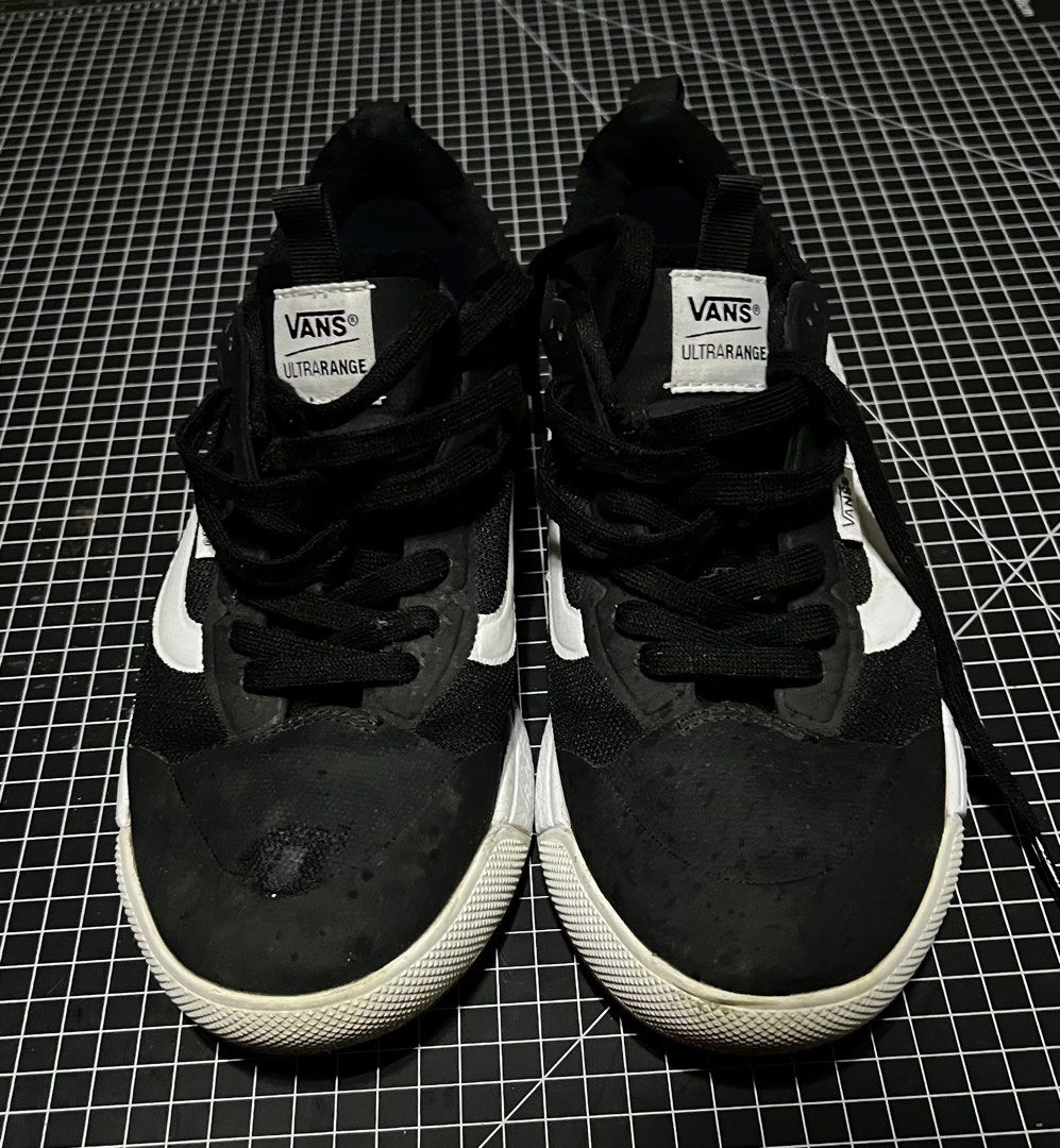 Vans Ultrarange EXO (Category: Sneakers) located in Meycauayan. Submitted by trinidad_trading (Listing ID 1468393015, Image 2). Description: Vans Ultrarange EXO Size 10 Condition 8/10 Issue Scratch in Toe Box Price 2,000+Shipping Fee.