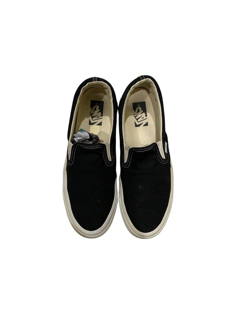 Vans Vault OG Classic Slip-on (Category: Sneakers) located in Buhi. Submitted by sneak_pick (Listing ID 1468307808, Image 1). Description: Vans Vault OG Classic Slip-on Size: 8.5US Men/ 10.0US Women’s Used Pair .