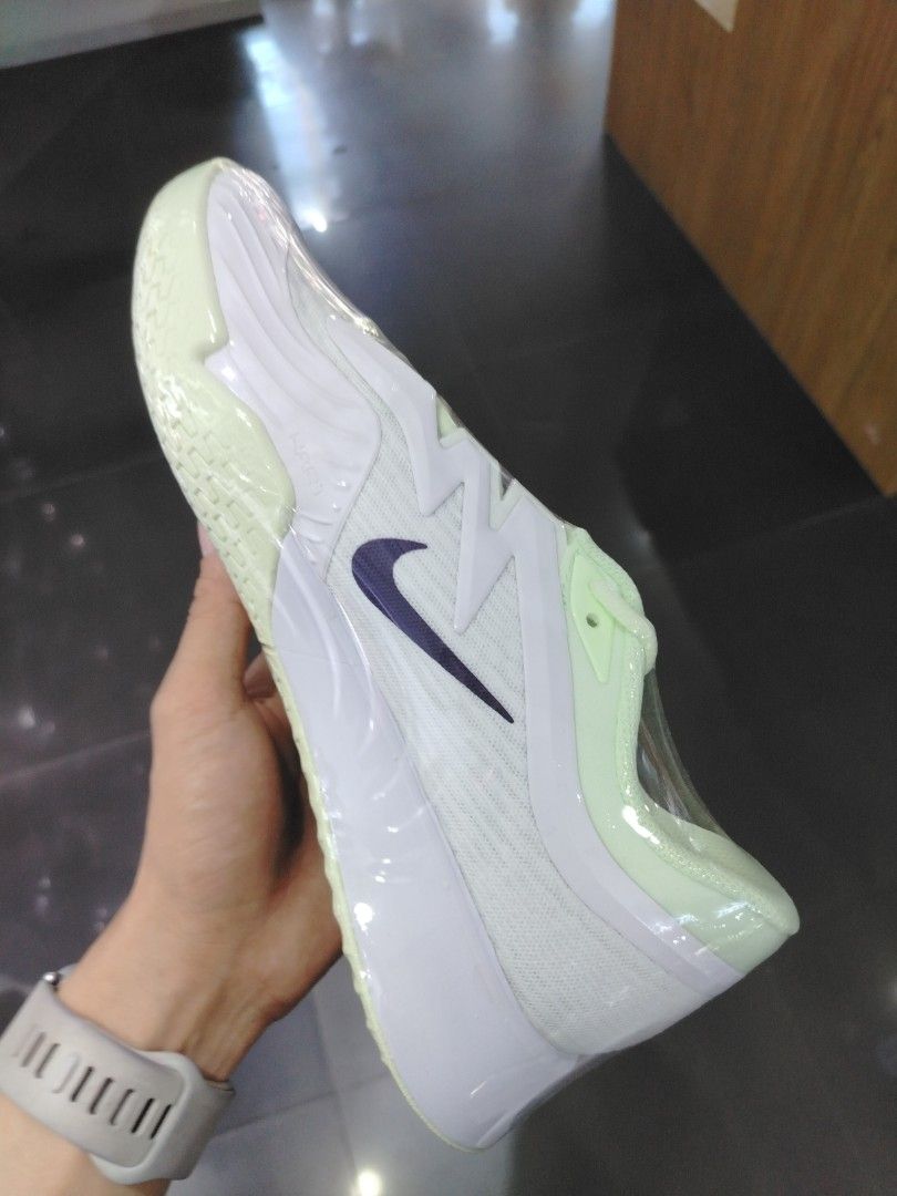 Vapor Pro 3 (Category: Sneakers) located in Quezon City. Submitted by rvnnnnnn (Listing ID 1468328284, Image 3). Description: .