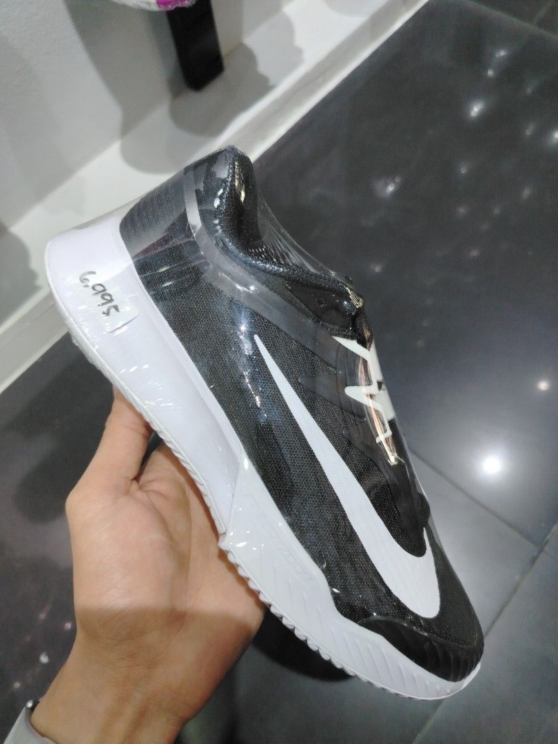 Vapor Pro 3 (Category: Sneakers) located in Quezon City. Submitted by rvnnnnnn (Listing ID 1468329036, Image 1). Description: .