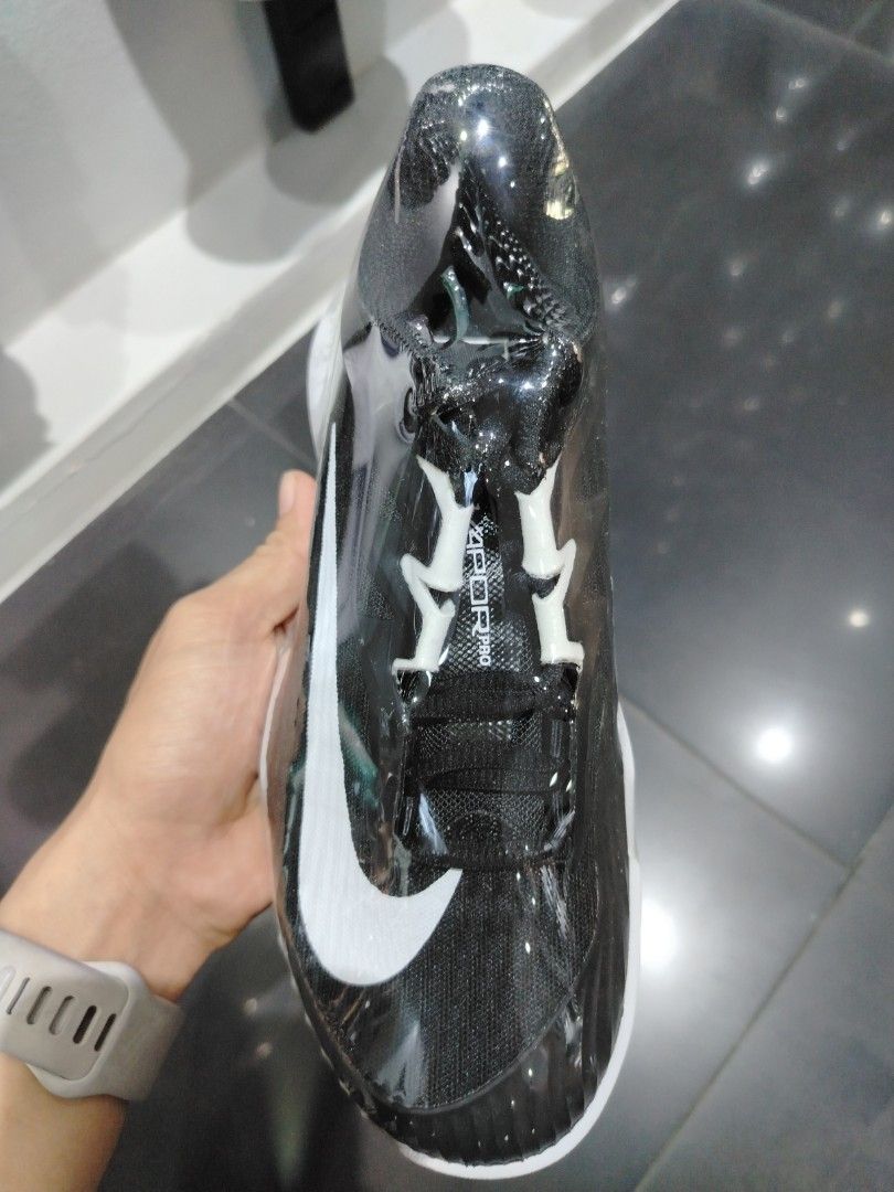 Vapor Pro 3 (Category: Sneakers) located in Quezon City. Submitted by rvnnnnnn (Listing ID 1468329036, Image 2). Description: .