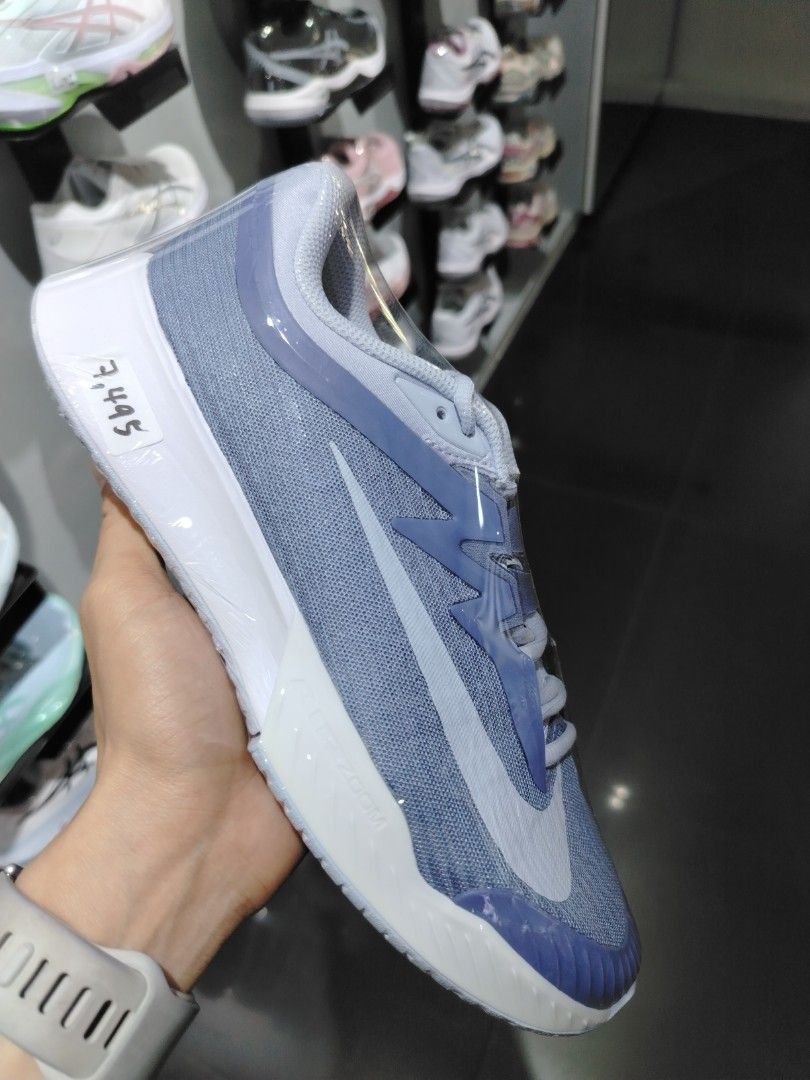 Vapor Pro 3 (Category: Sneakers) located in Quezon City. Submitted by rvnnnnnn (Listing ID 1468330542, Image 1). Description: .