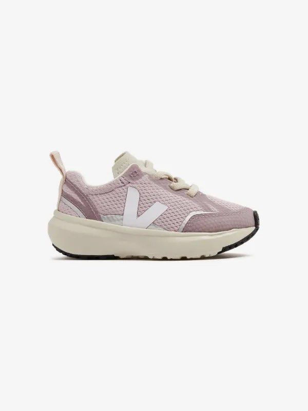 Veja mesh sneakers (Category: Babies & Kids Fashion) located in Manila. Submitted by ourburstingwardrobe_ (Listing ID 1468357648, Image 2). Description: Size 31 In great condition no flaws.
