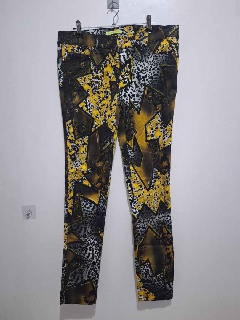 Versace jeans (Category: Other Bottoms) located in Tarlac. Submitted by christopher.24 (Listing ID 1468325836, Image 1). Description: .