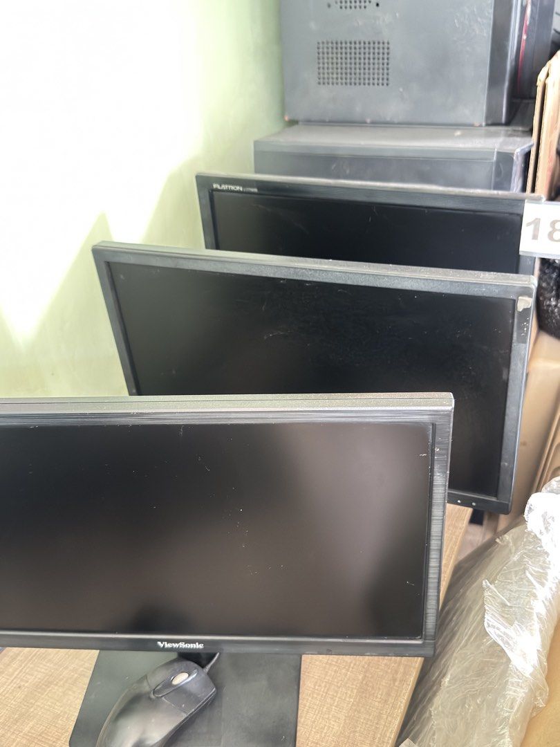 ViewSonic and LG computer monitors (Category: Monitor Screens) located in Cavite. Submitted by quickdeer_f75623 (Listing ID 1468299858, Image 1). Description: - Assorted black widescreen desktop monitors available - Features ViewSonic (with stand and mouse) and LG Flatron models - Ideal for office setups, WFH, or multi-screen workstations - DM us for specific model availability and bundle deals .