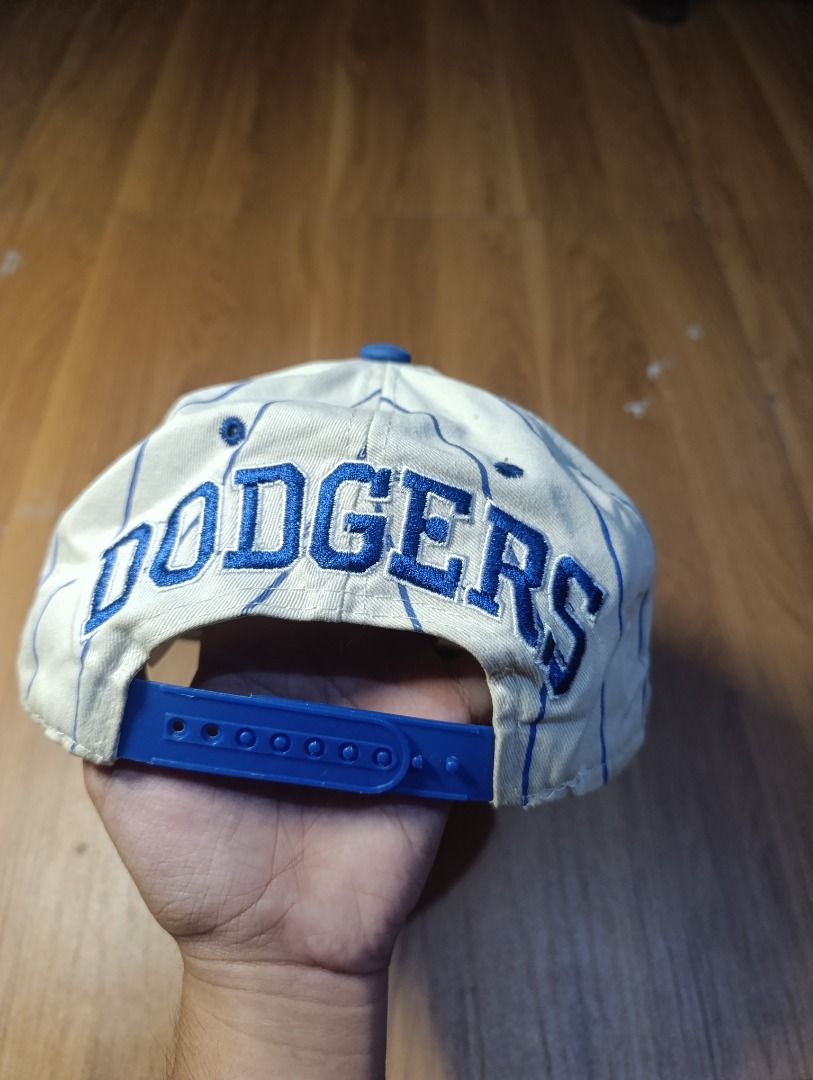 Vintage 1990's LA Dodgers Snapback (Category: Caps & Hats) located in Bulacan. Submitted by koritooo (Listing ID 1468360609, Image 3). Description: Vintage 1990's LA Dodgers Snapback Good condition, removed sticker Need reblock.