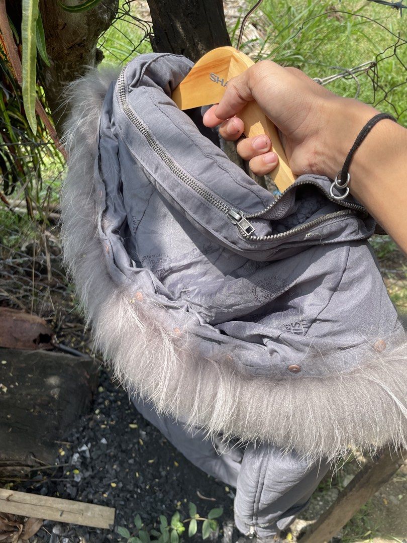 Vintage 2000s backs Archive fur Bono jacket (Category: Coats, Jackets and Outerwear) located in Manila. Submitted by vyre.archive (Listing ID 1468305010, Image 3). Description: 19\27.