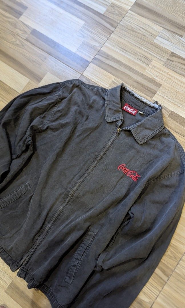 VINTAGE 80s COCA COLA JACKET (Category: Coats, Jackets and Outerwear) located in Pasay City. Submitted by aatapparelshop (Listing ID 1468378792, Image 2). Description: VINTAGE CONDITION SIZE LARGE 1500 SHIPPED.
