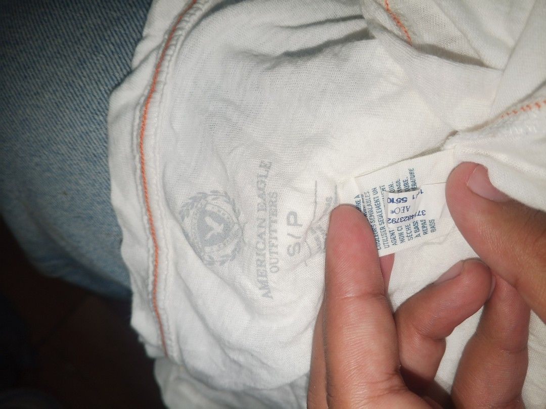 vintage American Eagle (Category: Shirts) located in Larena. Submitted by .chy2k. (Listing ID 1468413733, Image 3). Description: .