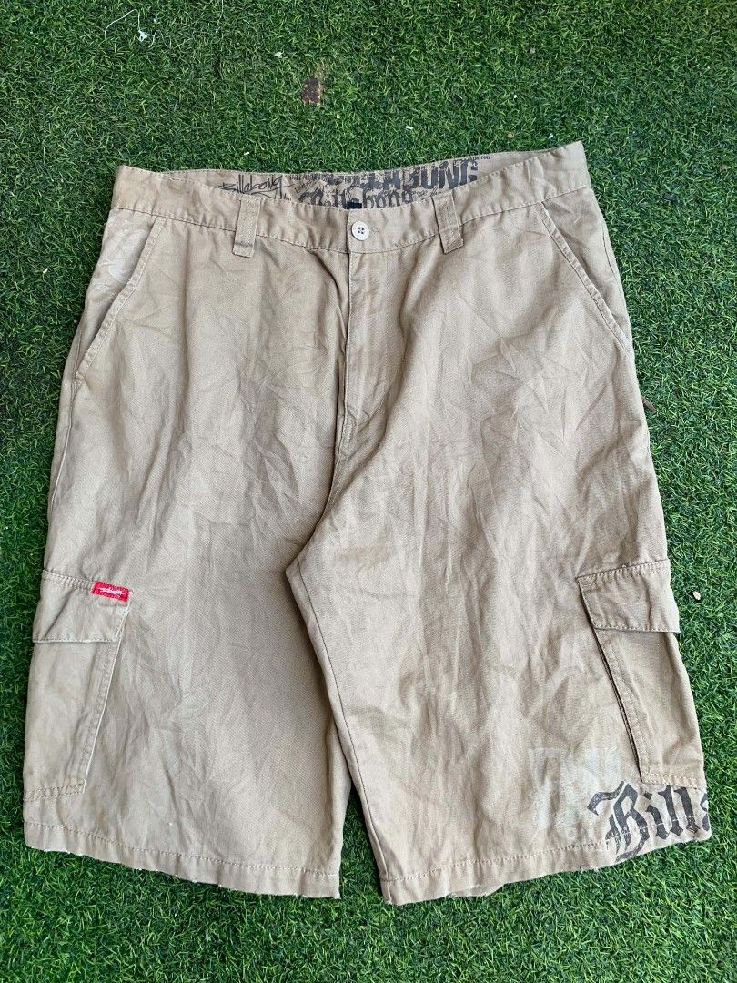 Vintage Billabong Cargo (Category: Shorts) located in Carmen. Submitted by fukqueazz (Listing ID 1468461303, Image 1). Description: Billabong W 36/ L 25/ LO 13 Good Condition Authentic No Issues Sign of Usage 📍Cebu JnT Express Mop:Gcash.