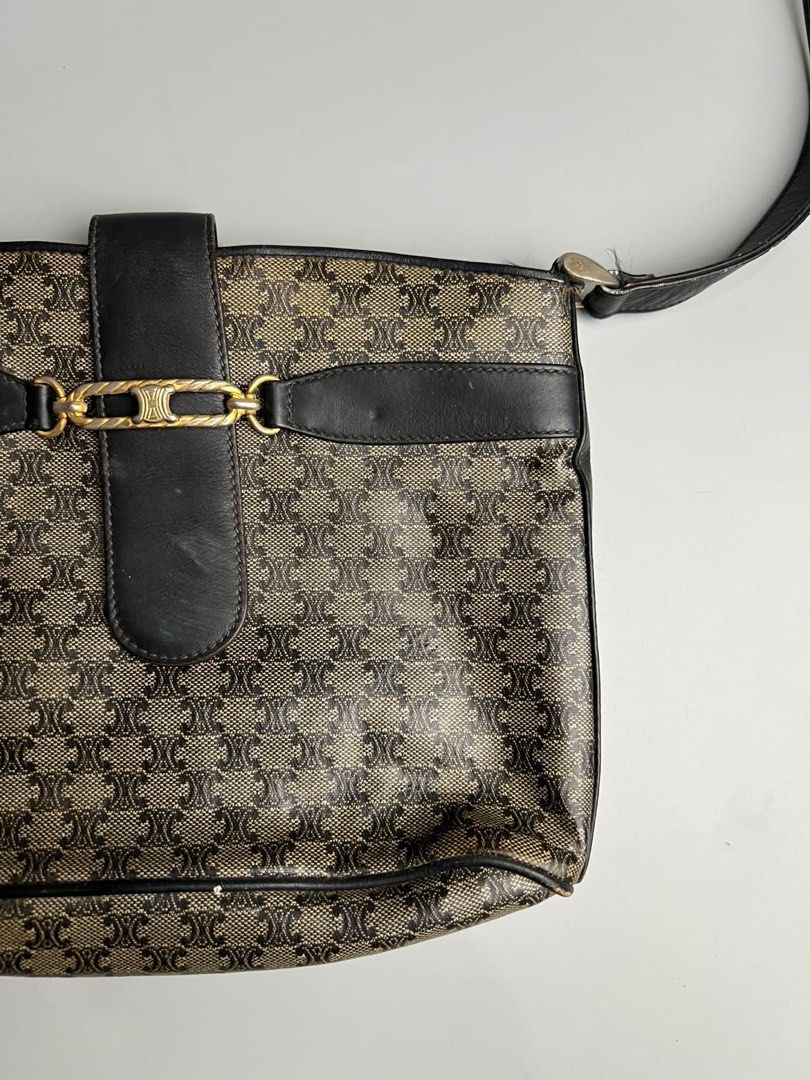 Vintage Celine - Macadam Coated Canvas - Shoulder Bag (Category: Luxury Bags & Wallets) located in San Pablo. Submitted by hiddenrygn (Listing ID 1468446867, Image 2). Description: Vintage Celine - Macadam Coated Canvas - Shoulder Bag Rank AB Minor signs of usage Still in excellent condition Authentic DM!.