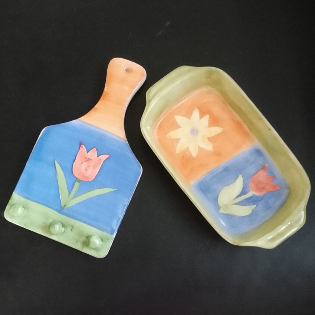 Vintage Hand-Painted Artisan Ceramic Set - Wall Key Holder & Serving Dish (Category: Other Kitchenware & Tableware) located in Antipolo. Submitted by dclutterist (Listing ID 1468329611, Image 1). Description: Selling a charming 2-piece hand-painted artisan ceramic home set featuring a rustic floral folk art design. For adding a warm, rustic vibe to your entryway, kitchen, or dining table. ​📦 What’s Included in the Set (2 Items): 1️⃣ Ceramic Wall
