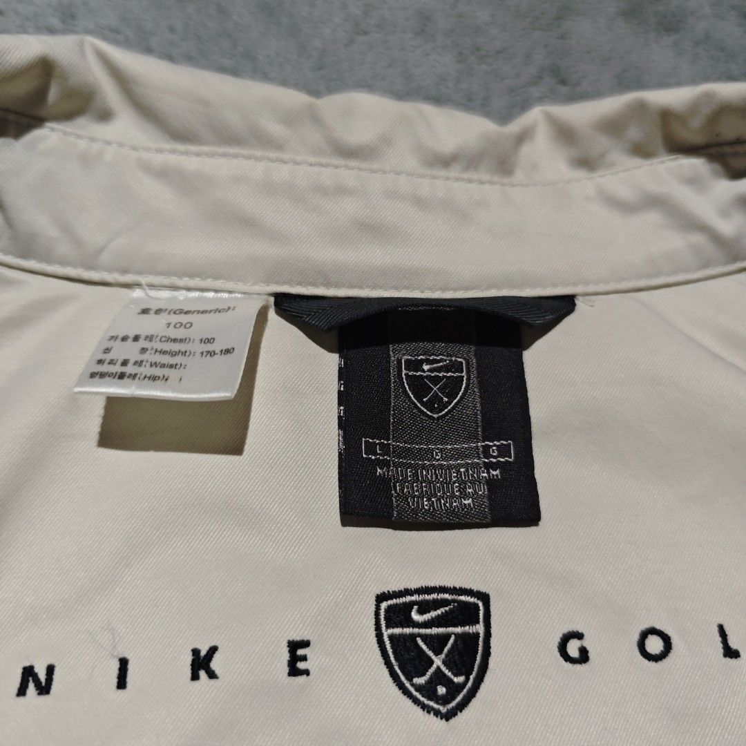 Vintage Nike Golf Harrington double zipper (Category: Coats, Jackets and Outerwear) located in Dagupan City. Submitted by johnny.flips (Listing ID 1468450031, Image 3). Description: 23.5W 27L excellent condition needs wash only.