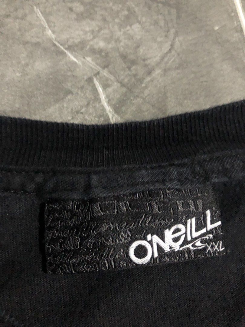 Vintage OneiL surf tee 2005 (Category: Activewear) located in Manila. Submitted by buksthrifthing (Listing ID 1468401727, Image 2). Description: xL No issue Excellent condi.