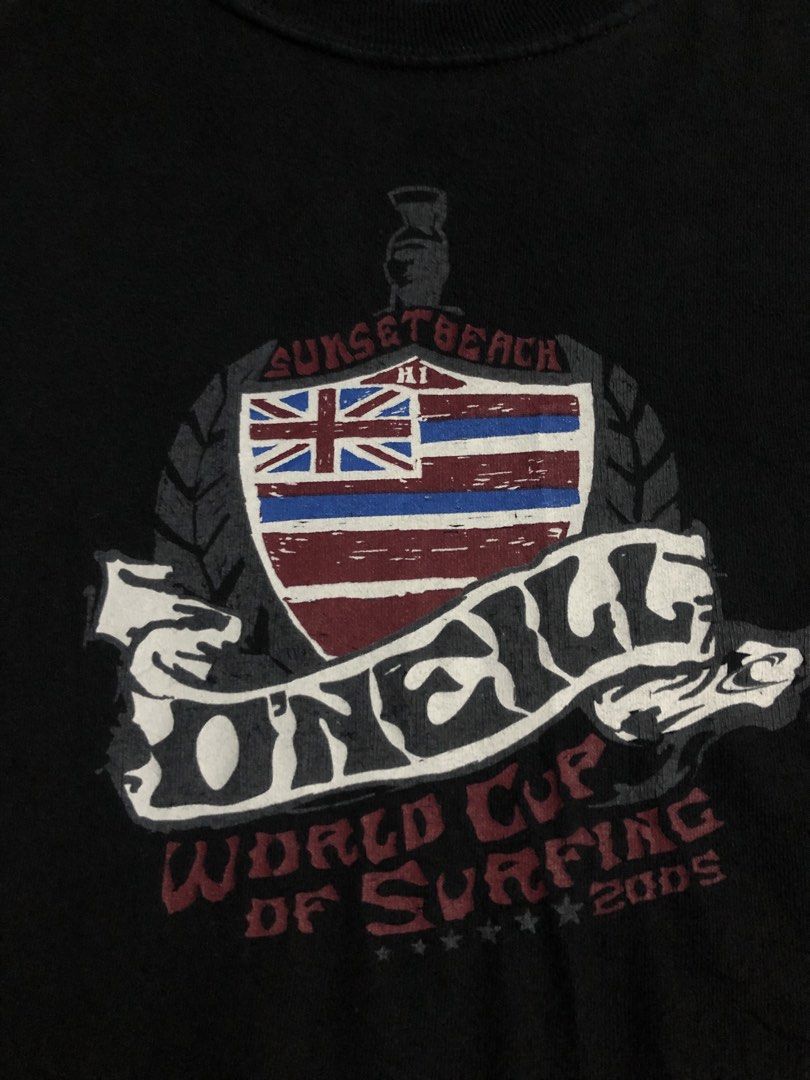 Vintage OneiL surf tee 2005 (Category: Activewear) located in Manila. Submitted by buksthrifthing (Listing ID 1468401727, Image 3). Description: xL No issue Excellent condi.