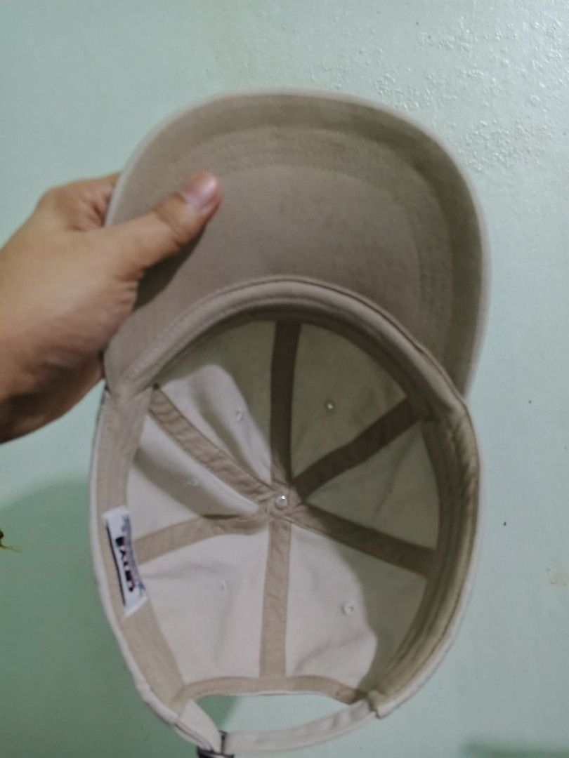 Vintage Plain anvil cap (Category: Caps & Hats) located in Caloocan City. Submitted by shsgoods (Listing ID 1468308508, Image 2). Description: location:Karuhatan Valenzuela City.