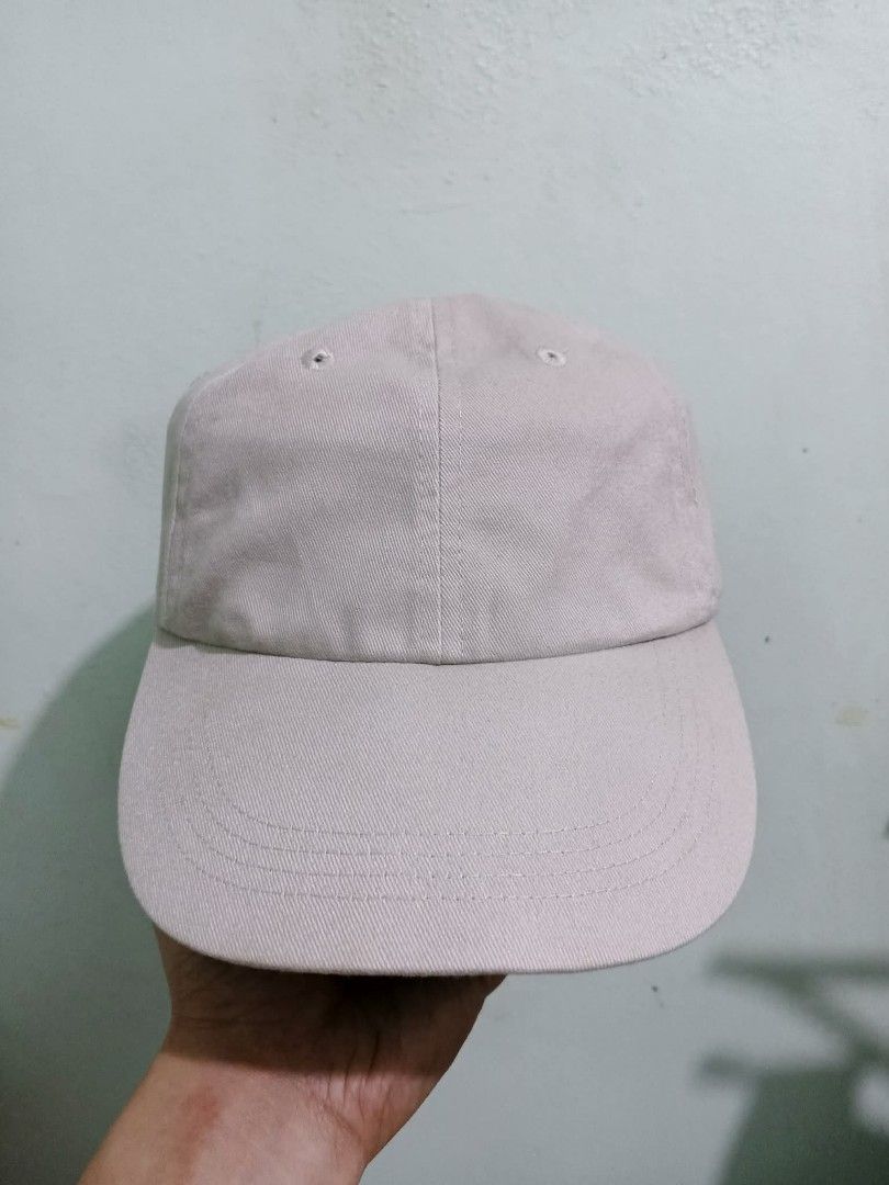 Vintage Plain anvil cap (Category: Caps & Hats) located in Caloocan City. Submitted by shsgoods (Listing ID 1468308508, Image 1). Description: location:Karuhatan Valenzuela City.