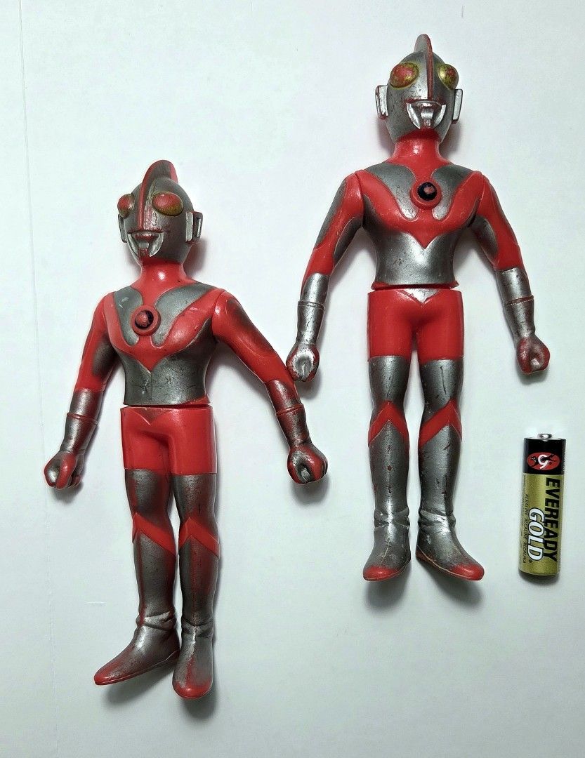 Vintage Popy Ultraman Sofubi Set (Category: Figurines & Statues) located in Las Pinas. Submitted by run800 (Listing ID 1468369709, Image 1). Description: Vintage Popy Rare From 1970s Ultraman set of 2 No broken or glued parts No breaking of set Location: Laspinas City Payment via Gcash / Bpi Shipping / Lalamove at buyer's expense. Manage your booking .