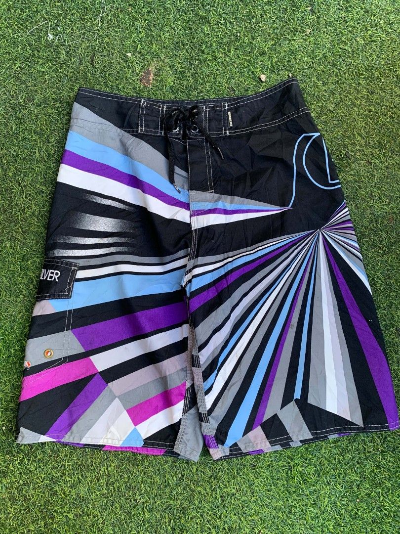 Vintage Quicksilver Boardshort (Category: Shorts) located in Carmen. Submitted by fukqueazz (Listing ID 1468460371, Image 1). Description: Quicksilver W 30/ L 21.5/ LO 11.5 Good Condition Authentic Issue: missing pocket button whole 📍Cebu JnT Express Mop:Gcash.