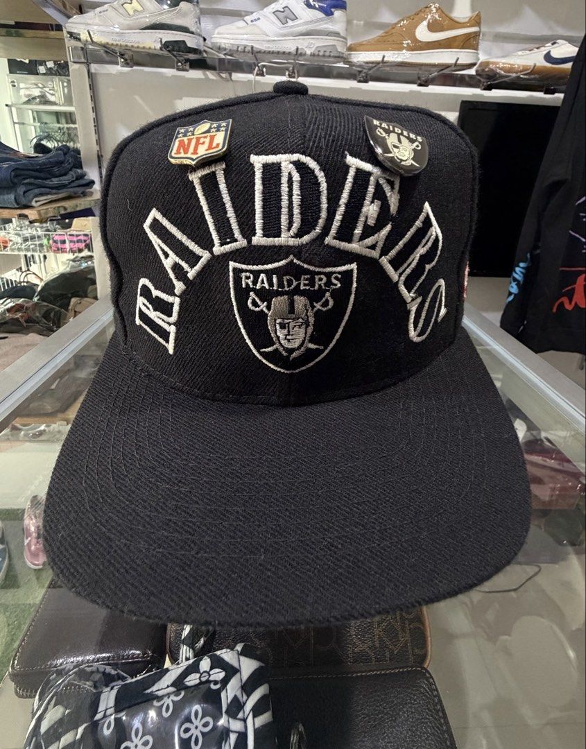 Vintage Raiders by Annco (Category: Caps & Hats) located in Pinamalayan. Submitted by danilotubero08 (Listing ID 1468354796, Image 1). Description: Vnds condition personal collection.