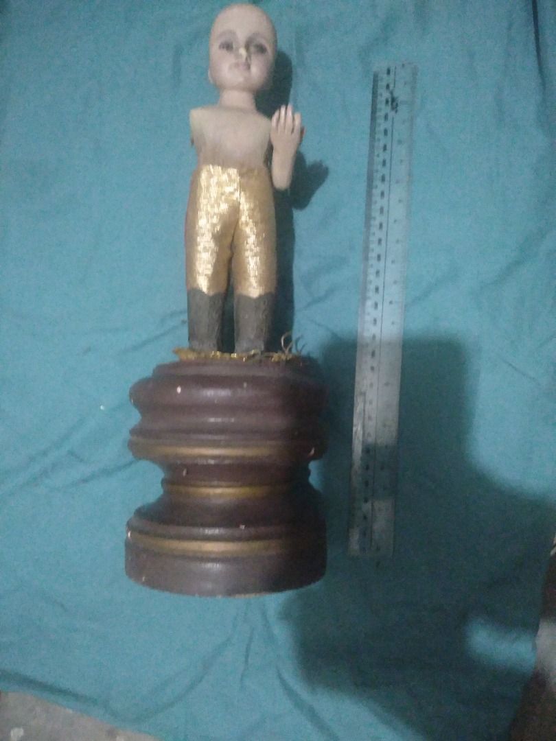 Vintage religious images (Category: Religious Items) located in Caloocan City. Submitted by rainestona16412 (Listing ID 1468352528, Image 3). Description: Vintage wood carvings.