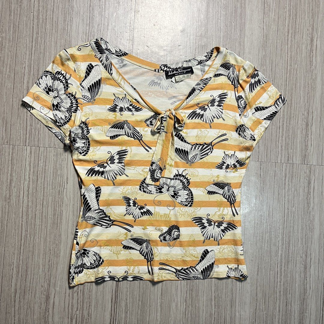 Vintage Salvatore Ferragamo Top (Category: Shirts) located in Cebu City. Submitted by franceuy (Listing ID 1468390992, Image 3). Description: Excellent Condition No Issue W-16.5 L-21 Color rate: 9/10 Cebu City📍.