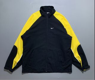 (Category: ) located in . Submitted by thrift_trap (Listing ID 1468411386, Image 1). Description: .