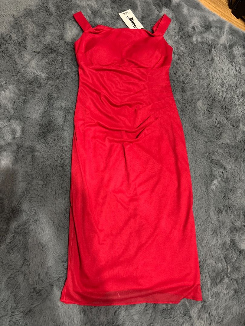 Viola Red Midi Dress Size 6 Small (Category: Dresses) located in Antipolo. Submitted by dddeclutter (Listing ID 1468349891, Image 2). Description: - Brand: Viola - Condition: Brand new with tags (never worn) - Size: S - Color: Red - Style: Sleeveless midi dress with wide straps and back zip - Details: Fitted silhouette with center ruched detailing - Original Retail Price: P2,495.
