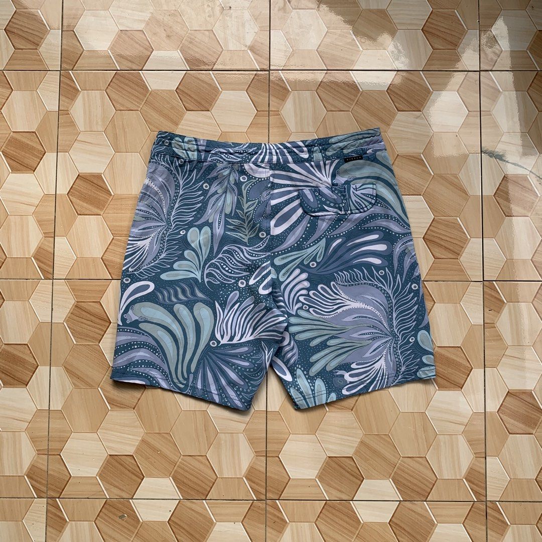 Vissla Board Short❗️ (Category: Shorts) located in Cebu City. Submitted by darrylopon12219 (Listing ID 1468346234, Image 2). Description: Orig💯 Excellent Condition No Issue Size 33 Color Rate:9.5/10 Dimes:W33-35 L18.5 Leghole 11 -Need Wash 📍 CONSOLACION, CEBU ‎🚚 ship via J&T ‎DM NOW📩 ‎.
